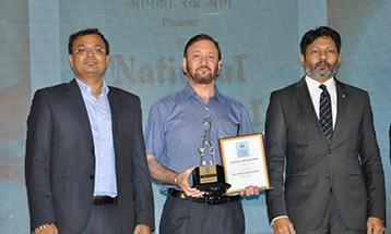 Dr.Zora Singh, chancellor DBU receving award from Mr Avinash Pandey COO MCCS and Dr ASIM Ahmed, Minister of education republic of maldives - Desh Bhagat University